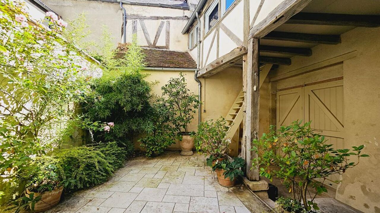 maison 8 pièces 235 m2 à vendre à Bourges (18000)