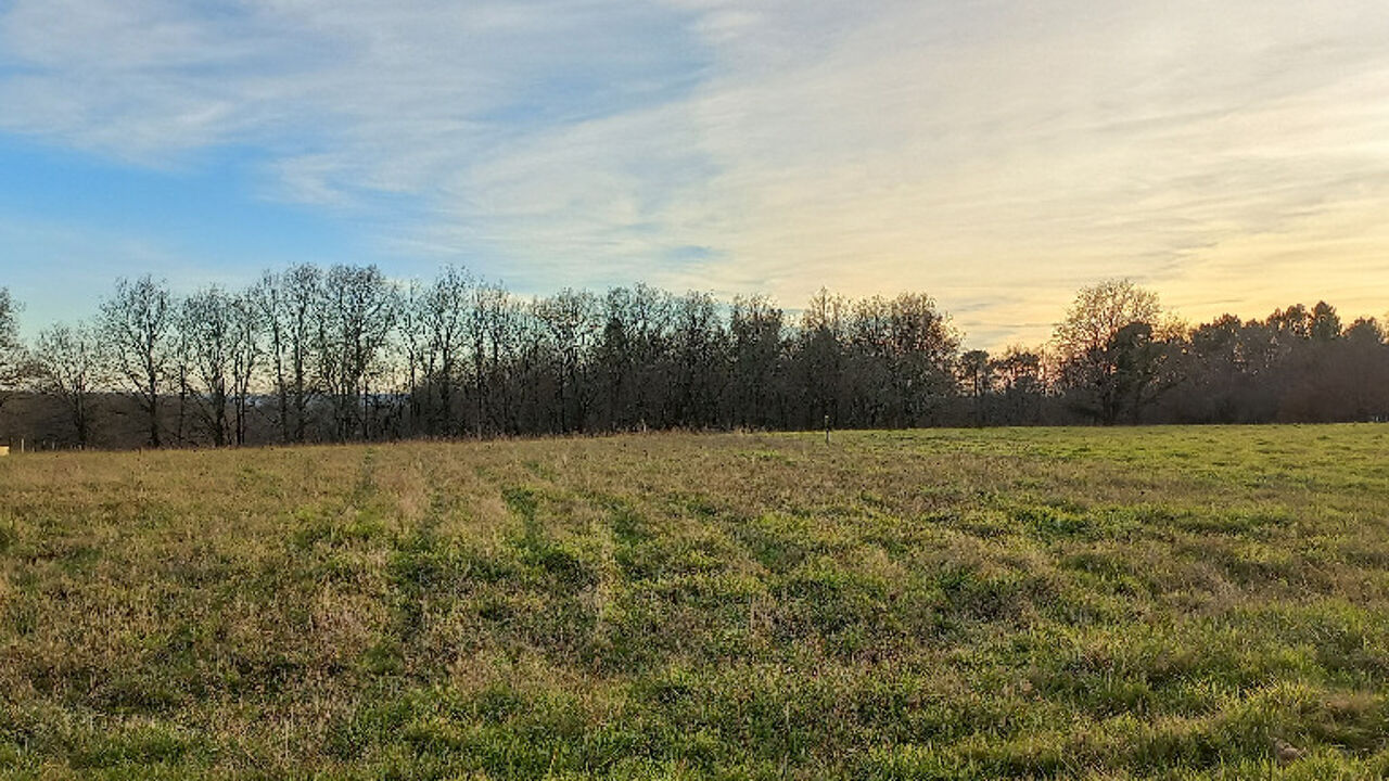 terrain  pièces 4400 m2 à vendre à Saint-Laurent-des-Hommes (24400)