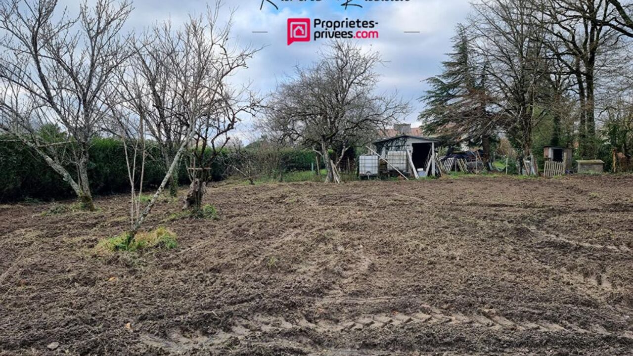 terrain  pièces 730 m2 à vendre à Aubigny-les-Clouzeaux (85430)