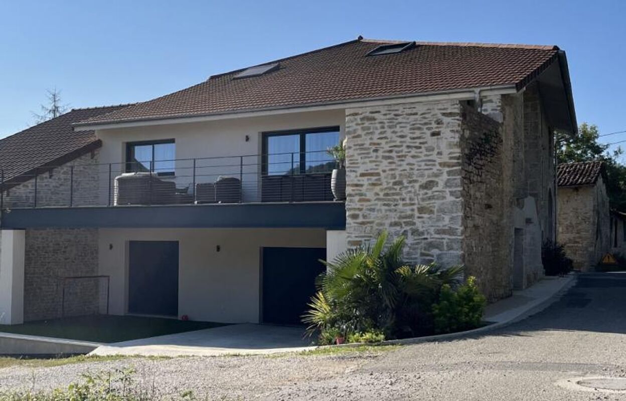 maison 5 pièces 155 m2 à vendre à Saint-Martin-du-Mont (01160)