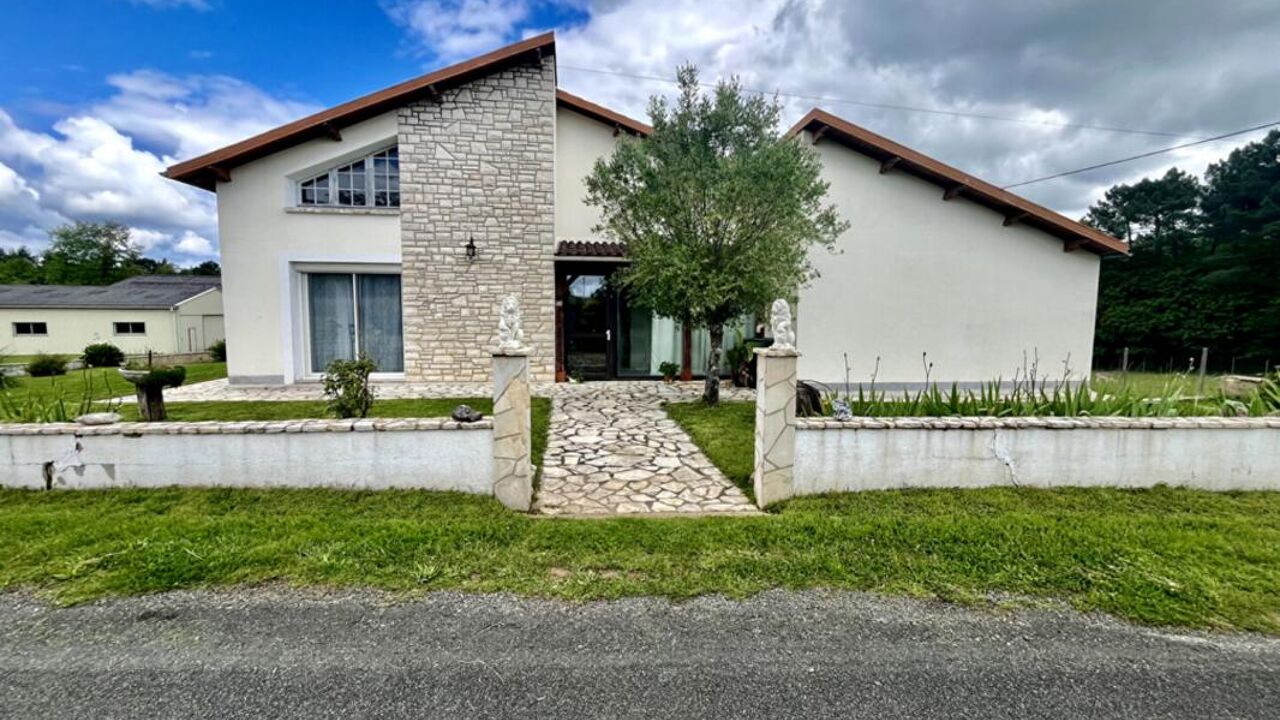 maison 7 pièces 164 m2 à vendre à Église-Neuve-de-Vergt (24380)