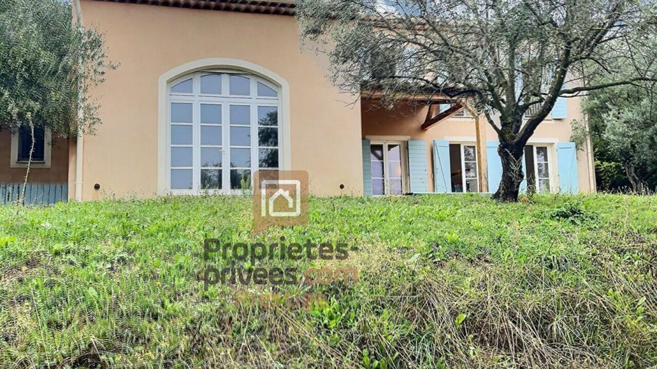 maison 6 pièces 157 m2 à vendre à Montauroux (83440)