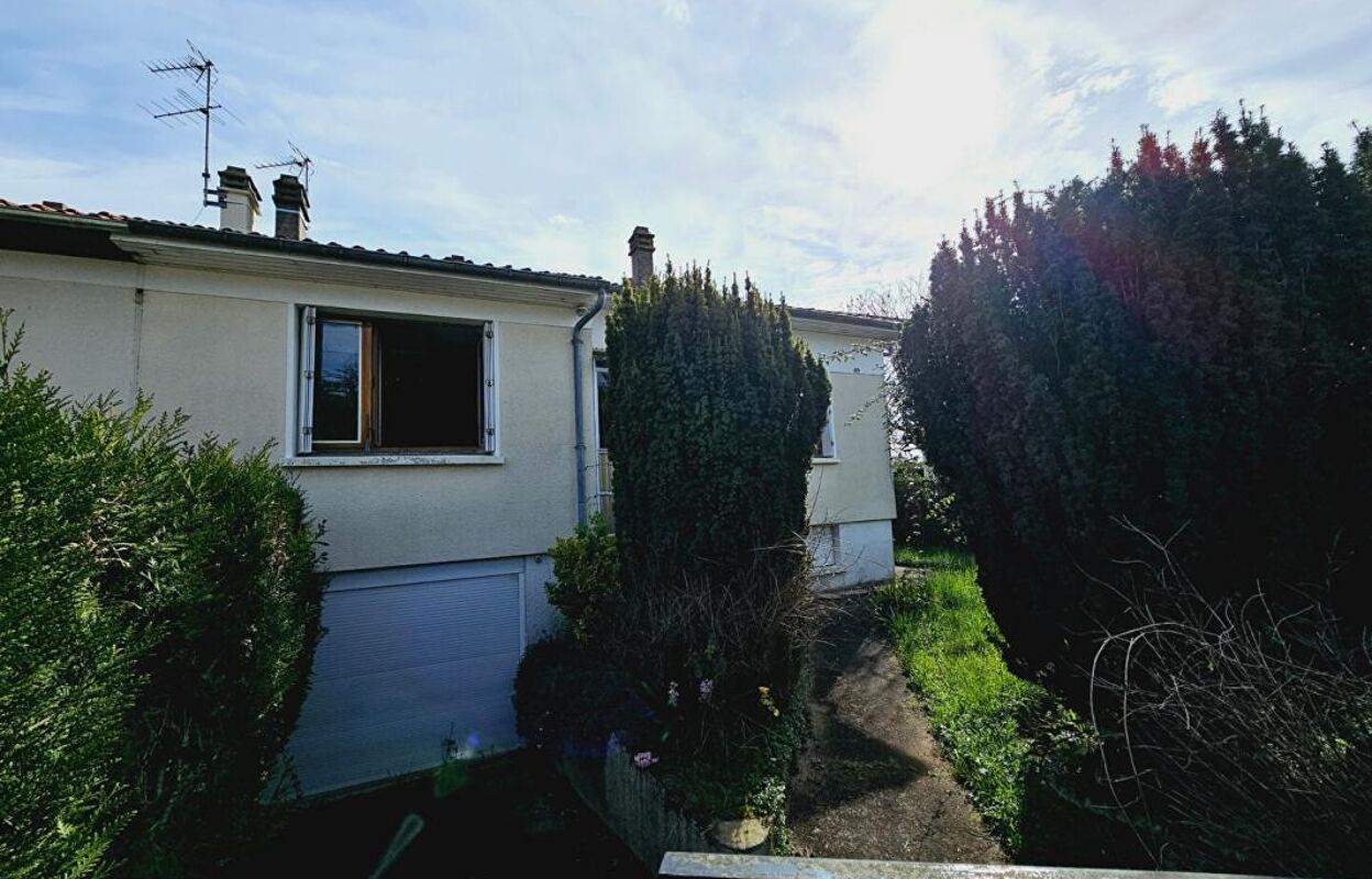 maison 4 pièces 60 m2 à vendre à Saint-Germain-du-Puy (18390)