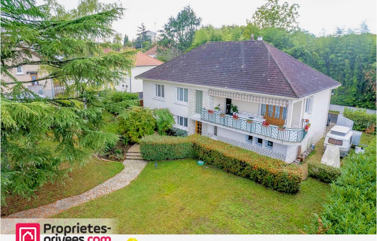 maison 8 pièces 244 m2 à vendre à Vierzon (18100)