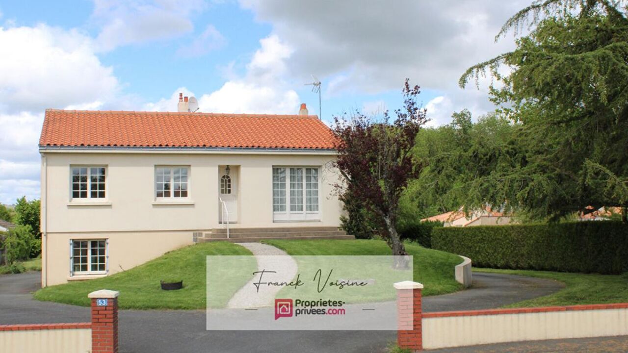 maison 8 pièces 90 m2 à vendre à Les Herbiers (85500)