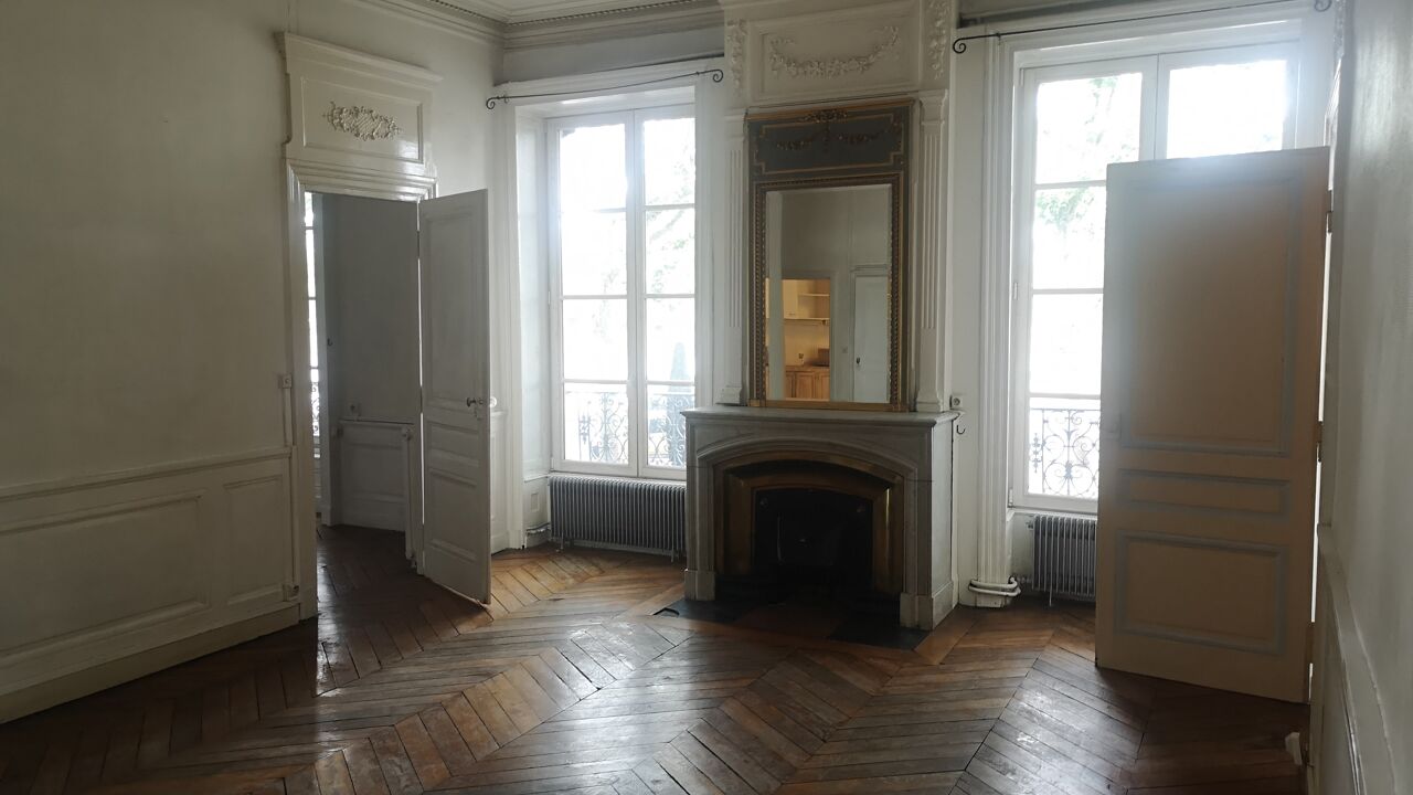 appartement 5 pièces 136 m2 à vendre à Lyon 7 (69007)