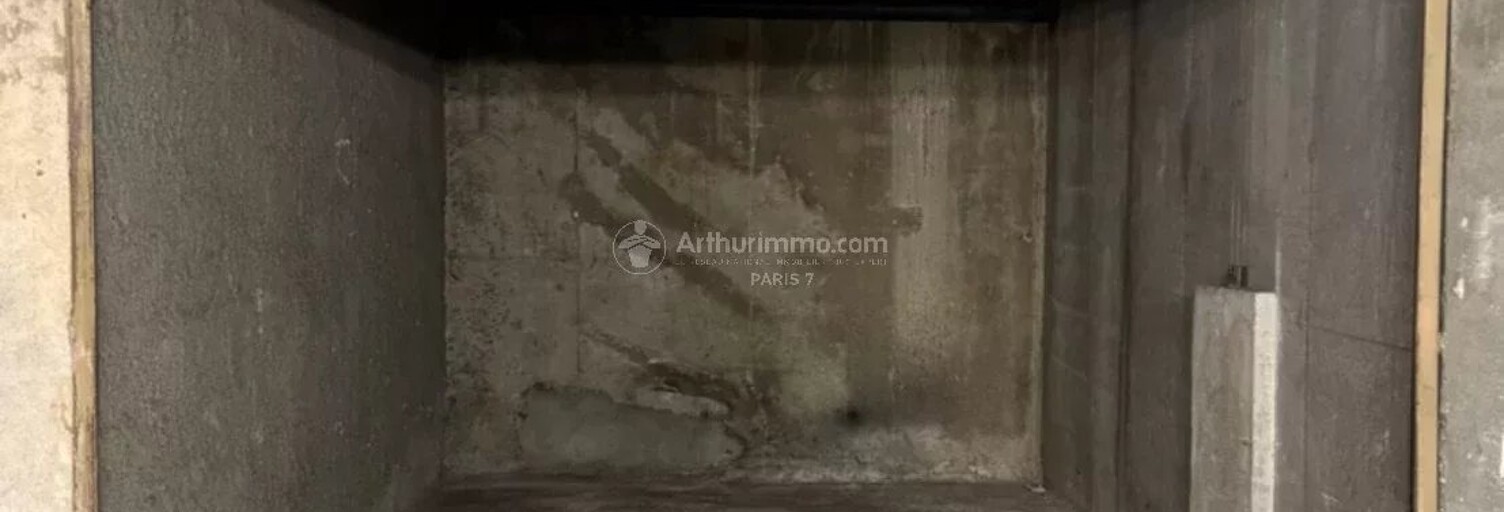 Garage   m² à louer à Paris 7 (75007)