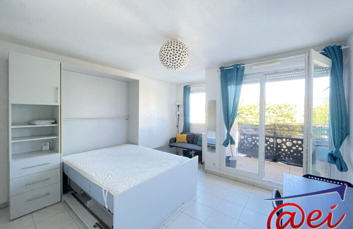 Studio meublé avec balcon et parking — photo 5
