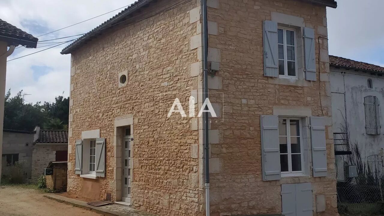 maison 4 pièces 60 m2 à vendre à Ruffec (16700)