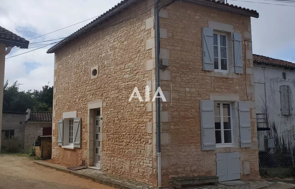 maison 4 pièces 60 m2 à vendre à Ruffec (16700)