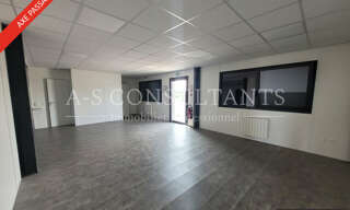 Local industriel  290 m² à louer à Marcilloles (38260)