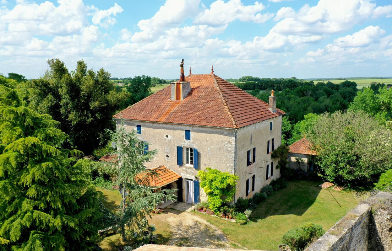 maison 7 pièces 229 m2 à vendre à Saint-Front (16460)