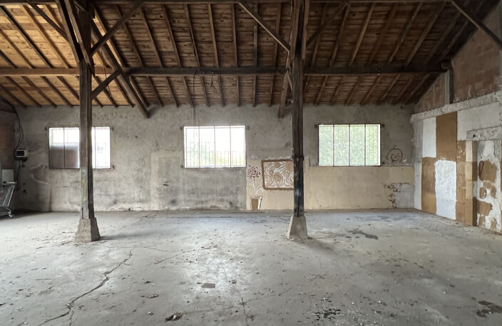 Immeuble à usage d'habitation 140 m2 avec hangar 230 m2 Marm — photo 3