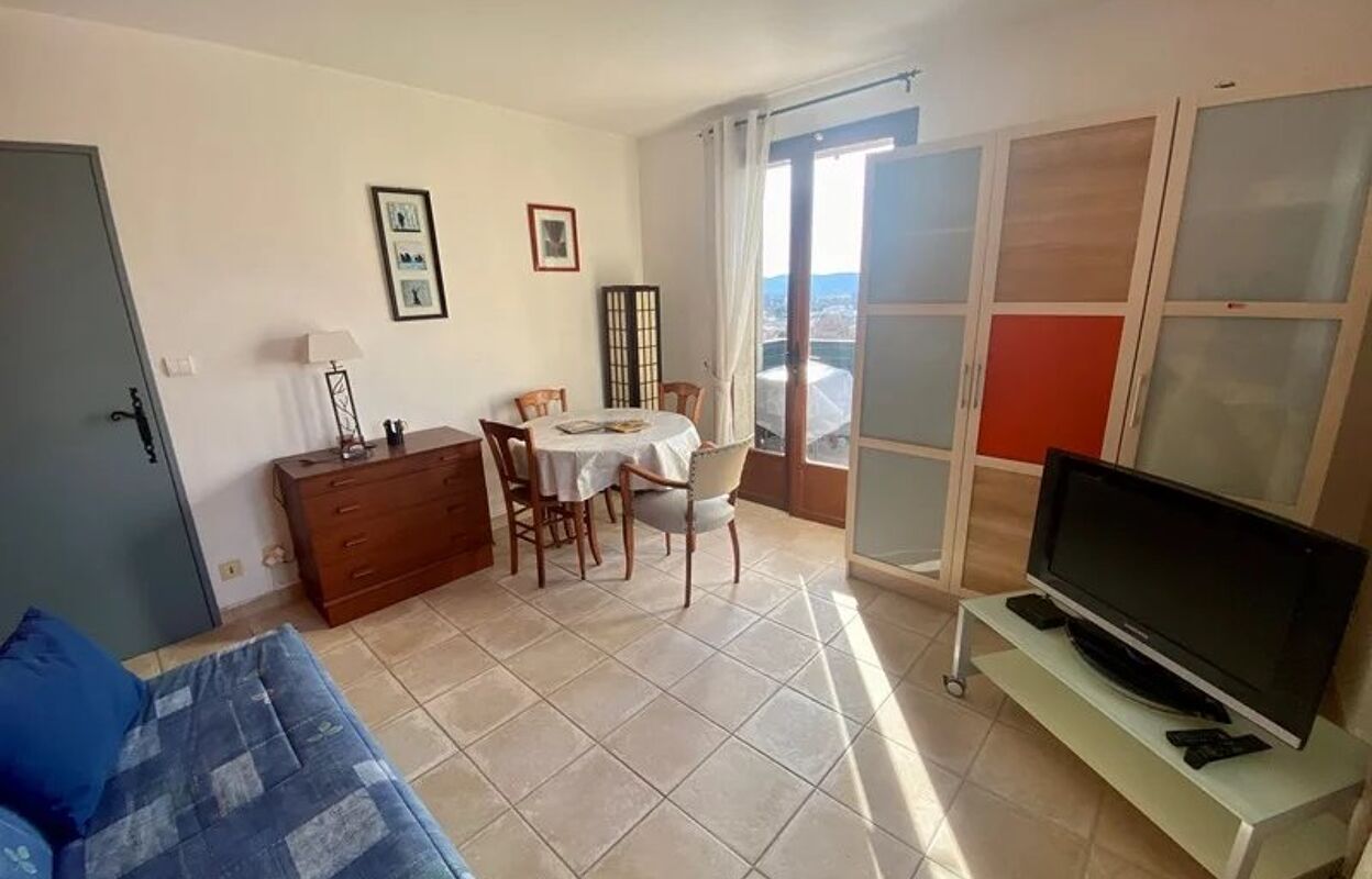 appartement 1 pièces 25 m2 à Gréoux-les-Bains (04800)