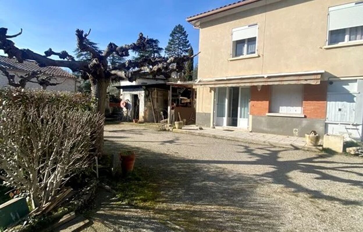 appartement 1 pièces 28 m2 à Gréoux-les-Bains (04800)