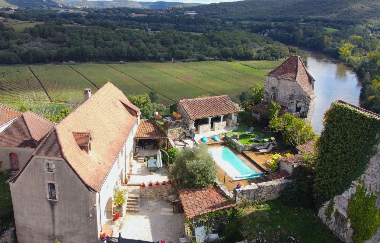 maison 9 pièces 230 m2 à vendre à Calvignac (46160)