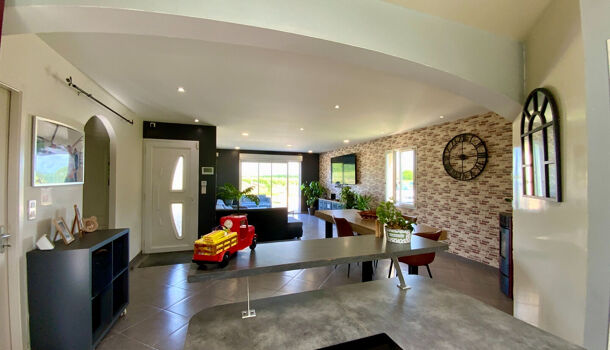 Villa / Maison 9 pièces  à vendre Neuillac 17520