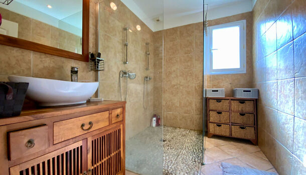 Villa / Maison 9 pièces  à vendre Neuillac 17520