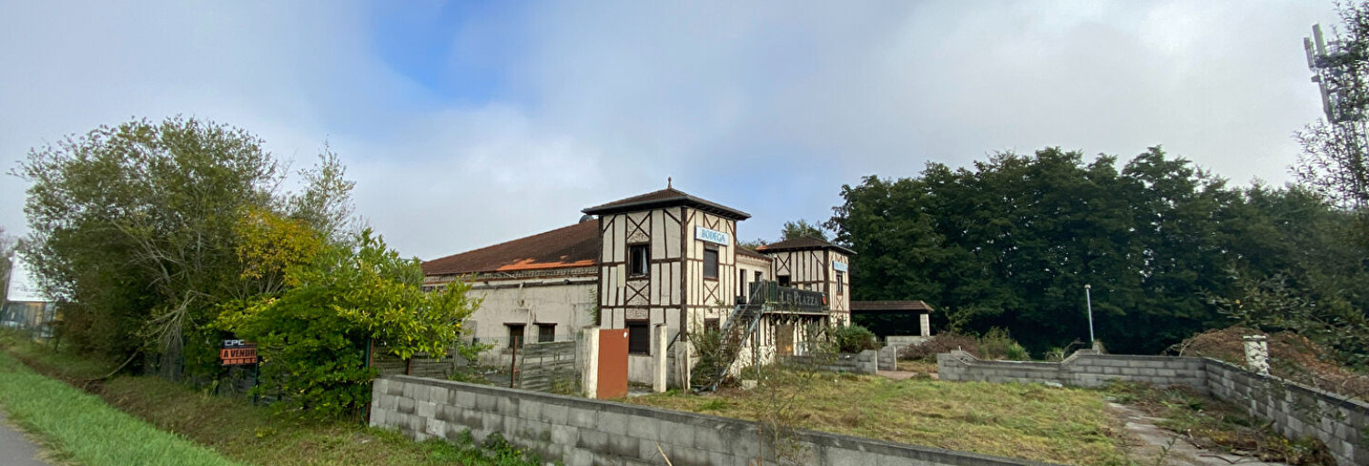 Commerce  545 m² à vendre à Sauvagnon (64230)