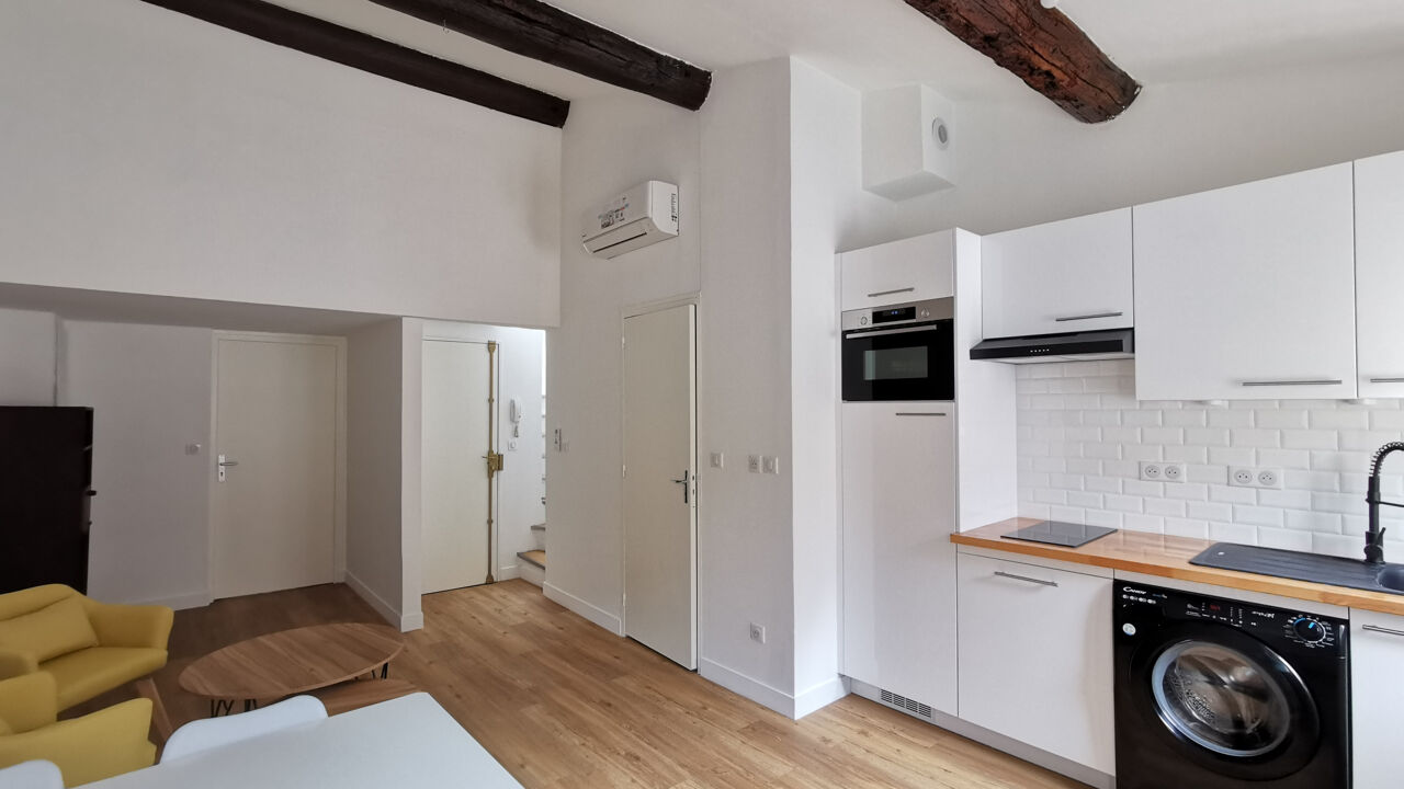 appartement 3 pièces 43 m2 à louer à Marseille 2 (13002)