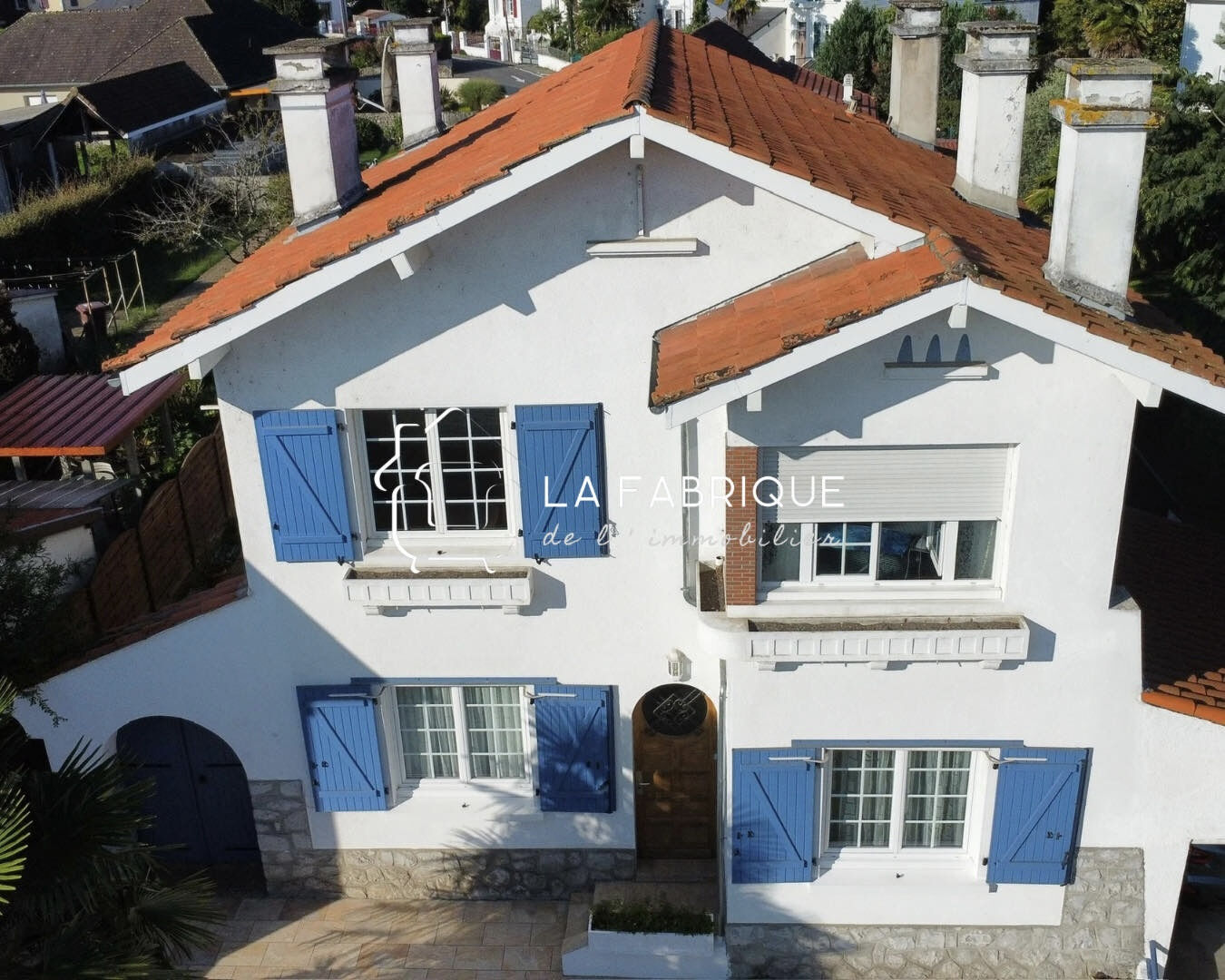 Villa / Maison  T8 à vendre Gelos 64110