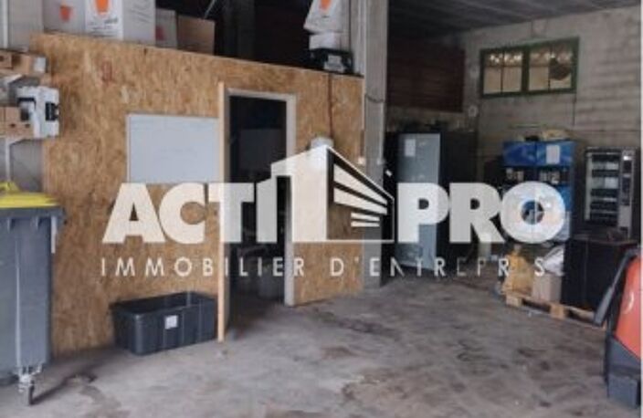 Entrepot à louer — photo 3