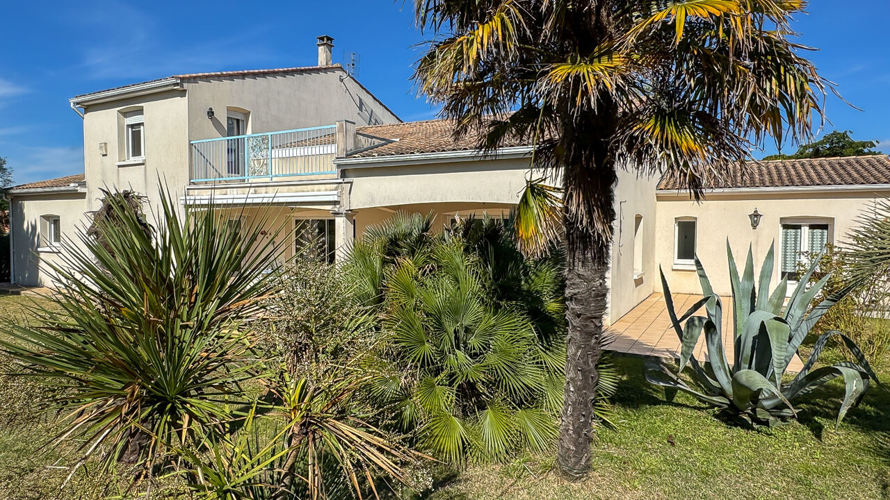 maison 6 pièces 210 m2 à vendre à Saint-Palais-sur-Mer (17420)