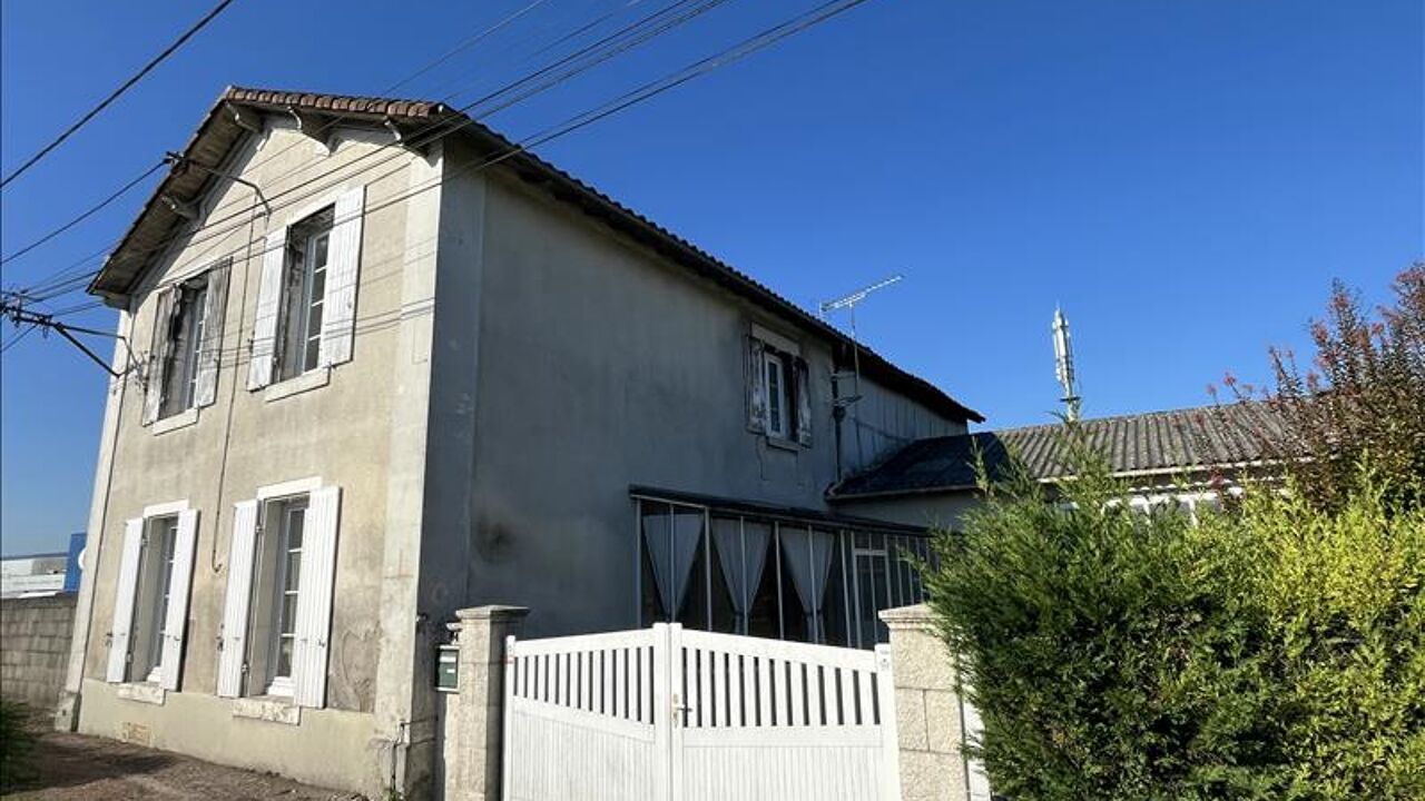 maison 4 pièces 110 m2 à vendre à Châteaubernard (16100)