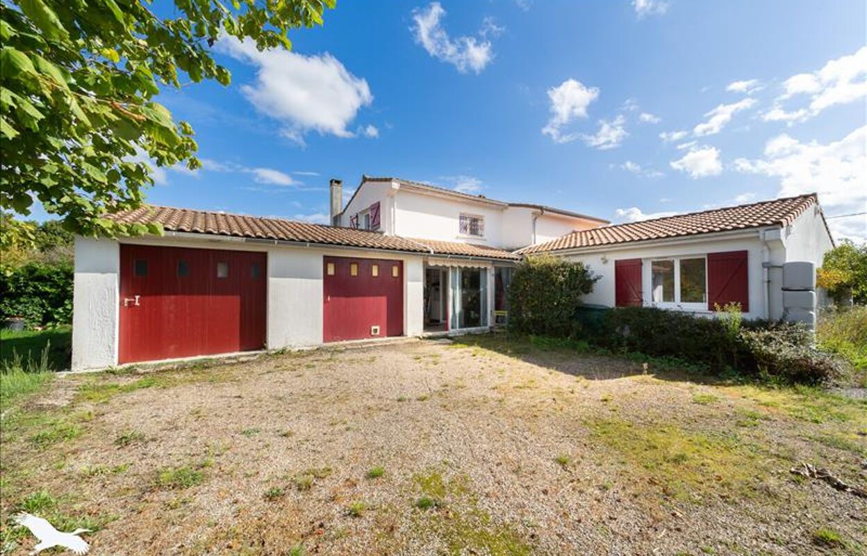 maison 6 pièces 158 m2 à vendre à Cézac (33620)