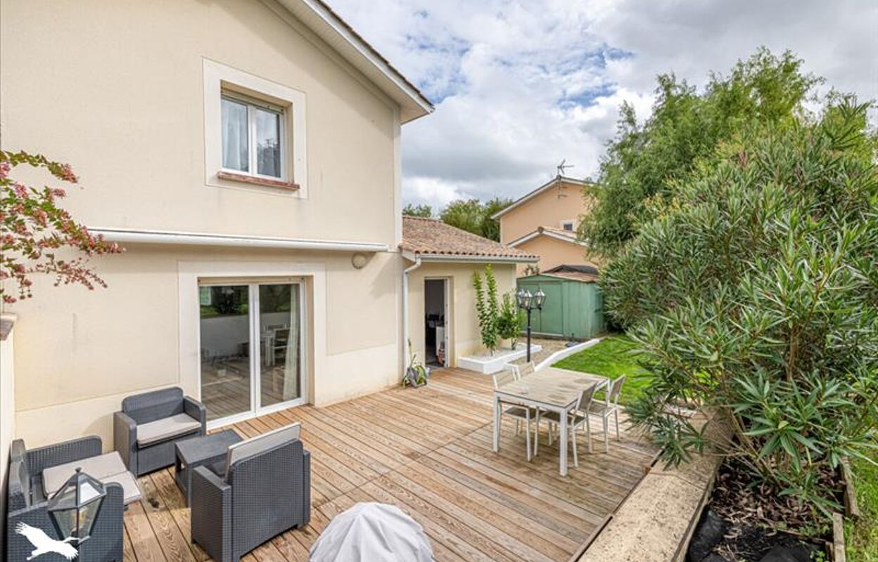 maison 4 pièces 74 m2 à vendre à Sallebœuf (33370)