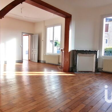 Maison 10 pièces 224 m²