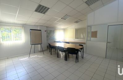 location bureau 750 € CC /mois à proximité de Sainte-Anastasie (30190)