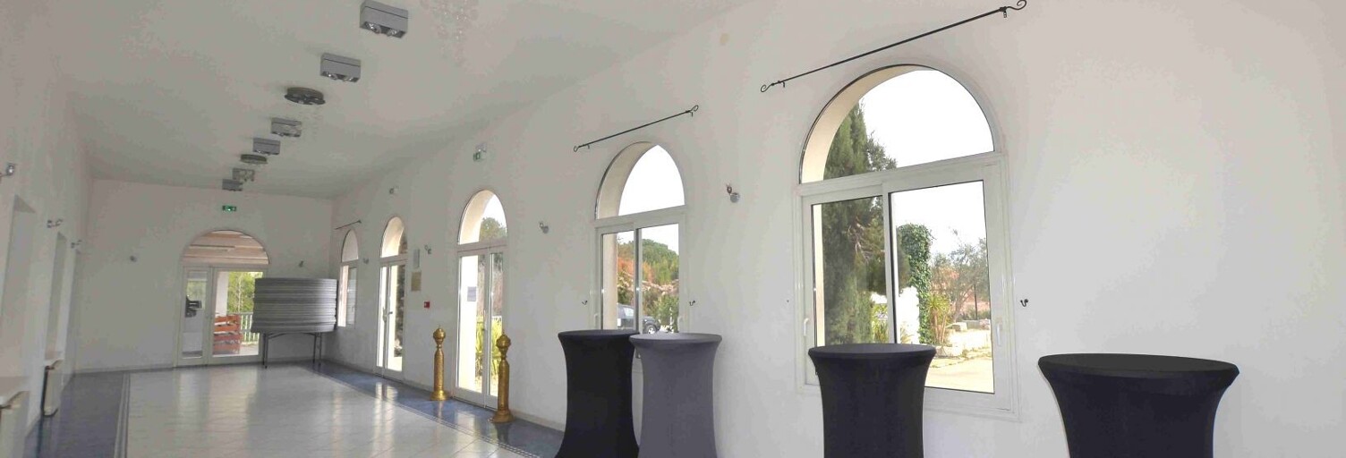 Commerce  420 m² à vendre à Garons (30128)