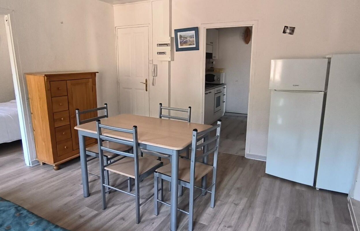 appartement 1 pièces 33 m2 à louer à Largentière (07110)