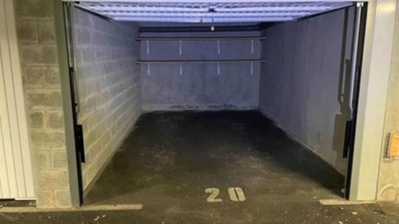 garage  pièces 15 m2 à vendre à La Rochelle (17000)