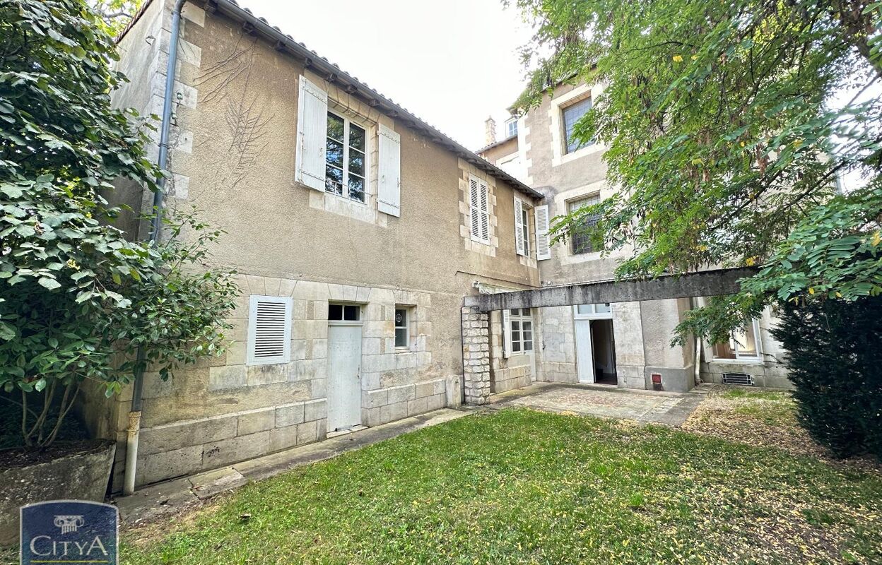 maison 8 pièces 259 m2 à louer à Poitiers (86000)