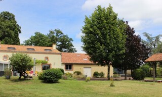 Maison 8 Pièces 252 m² à vendre à Yzernay (49360)