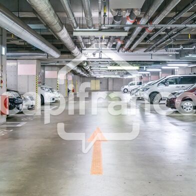 Parking 352 m²