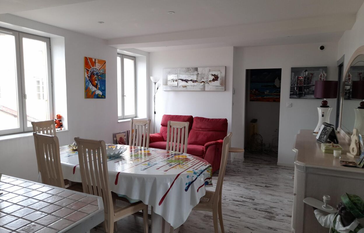 appartement 3 pièces 51 m2 à vendre à Charlieu (42190)