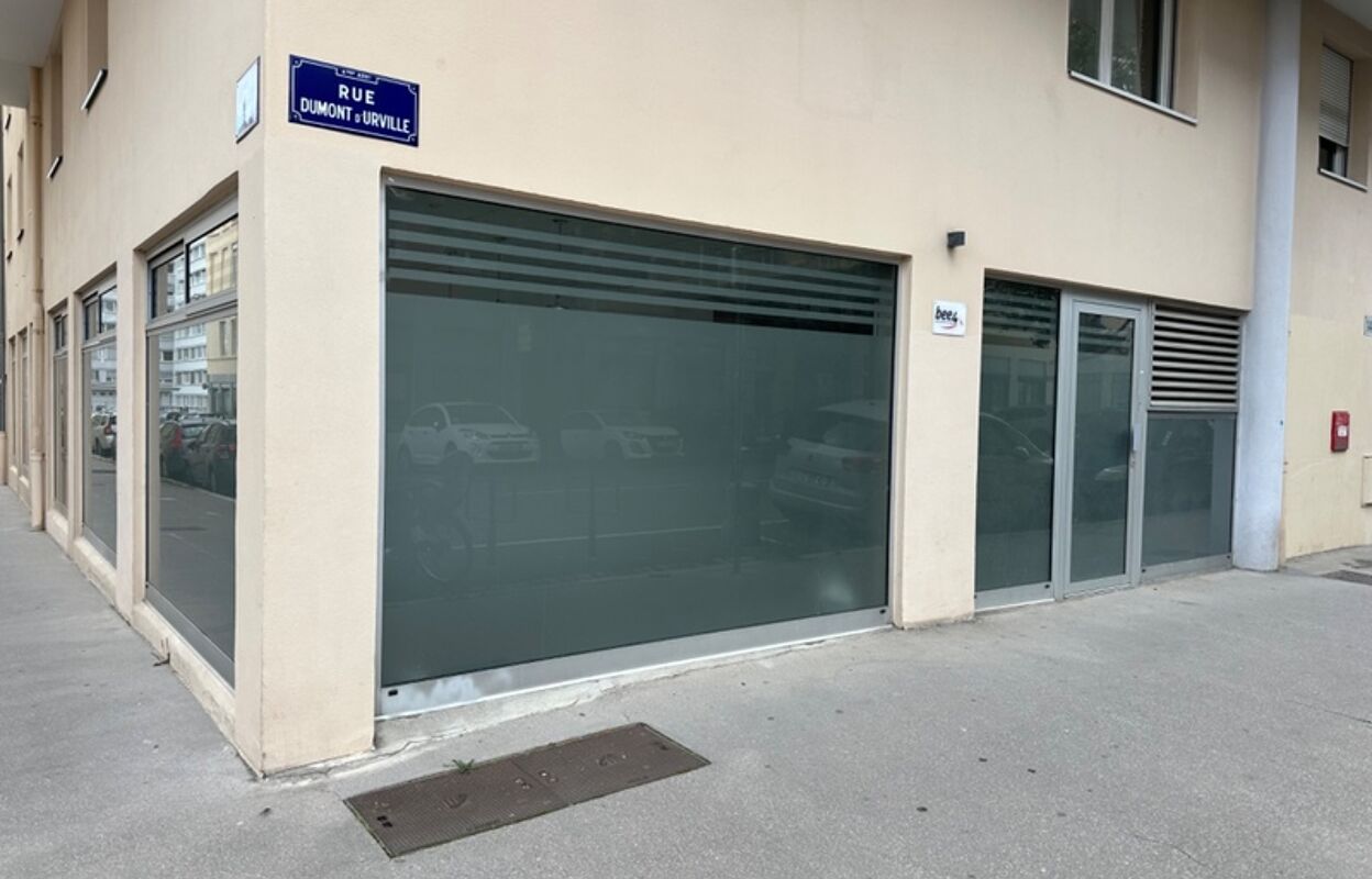 commerce 4 pièces 70 m2 à vendre à Lyon 4 (69004)