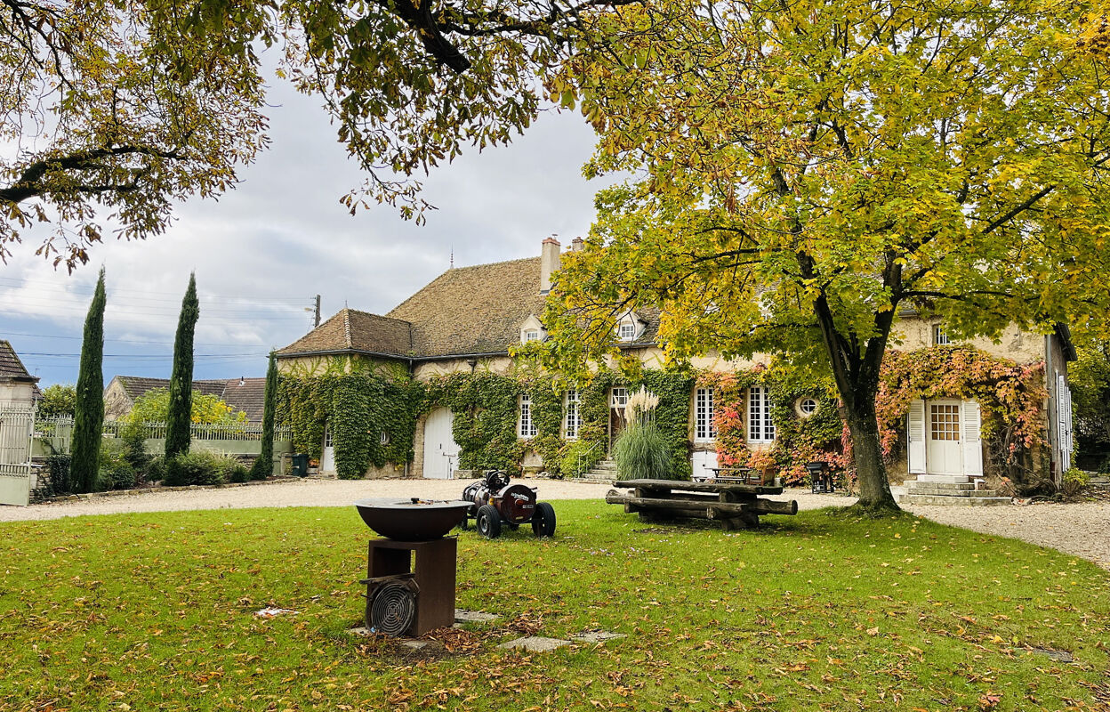 maison 10 pièces 397 m2 à vendre à Beaune (21200)