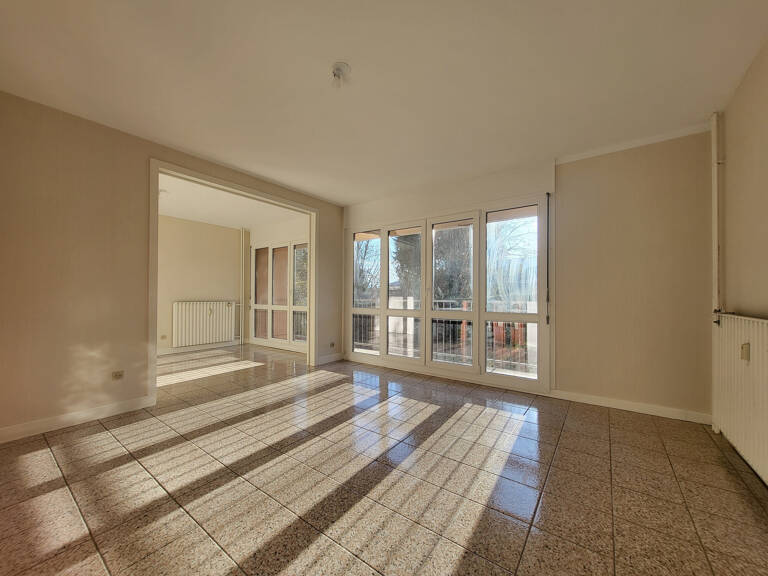 Appartement 3/4 pièces de 77 m2, 13 avenue de Robache 88100 — photo 1