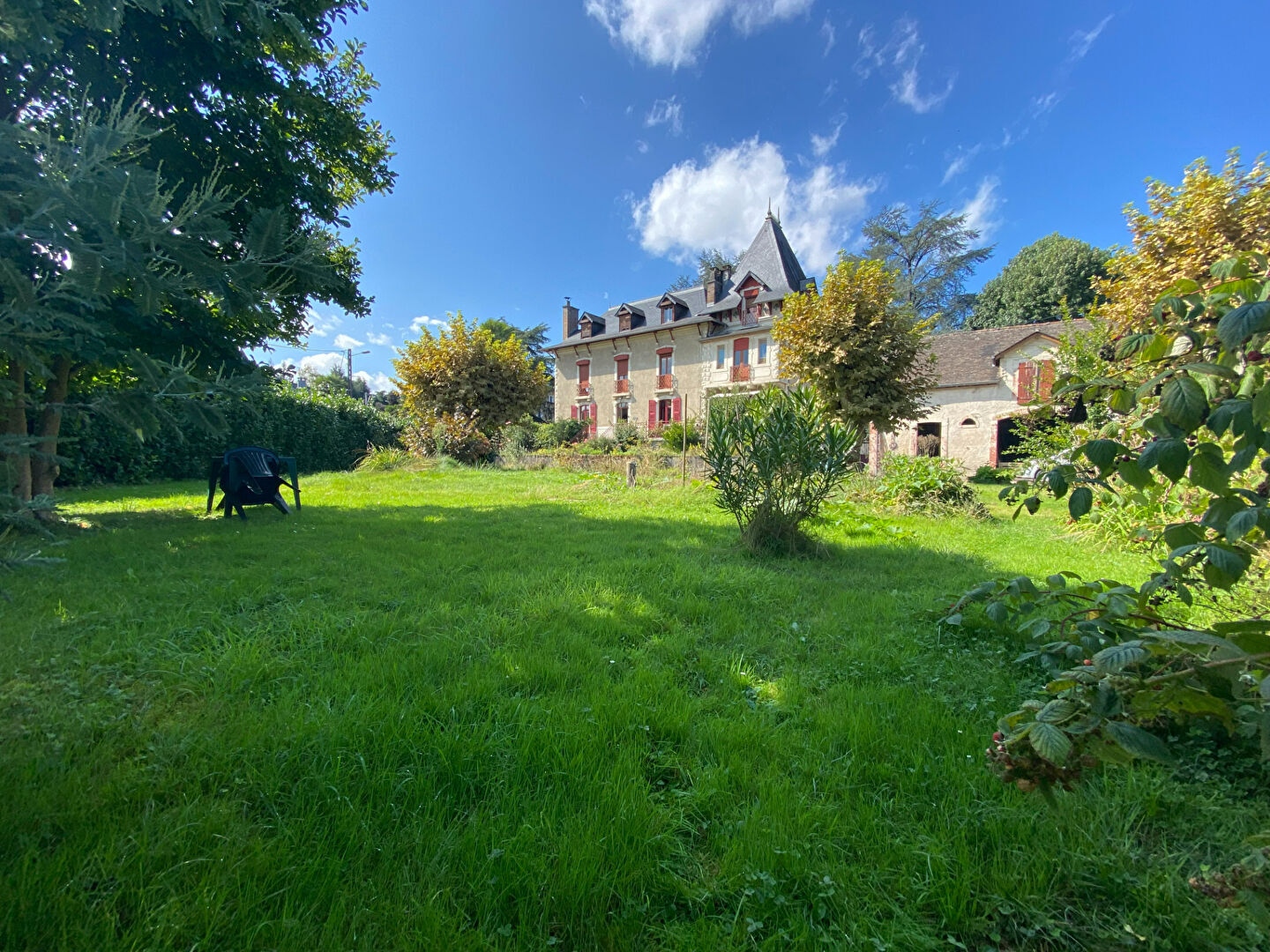 Villa / Maison 9 pièces  à vendre Nay 64800