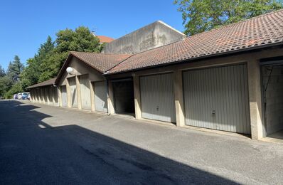 garage  pièces 15 m2 à louer à Romans-sur-Isère (26100)