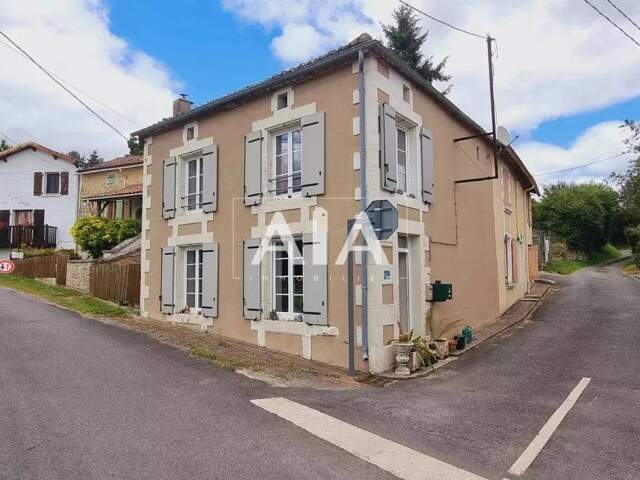 Maison 66.30m², 2 chambres, parking privé et jardin — photo du bien