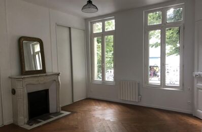 location appartement 595 € CC /mois à proximité de Petit-Couronne (76650)