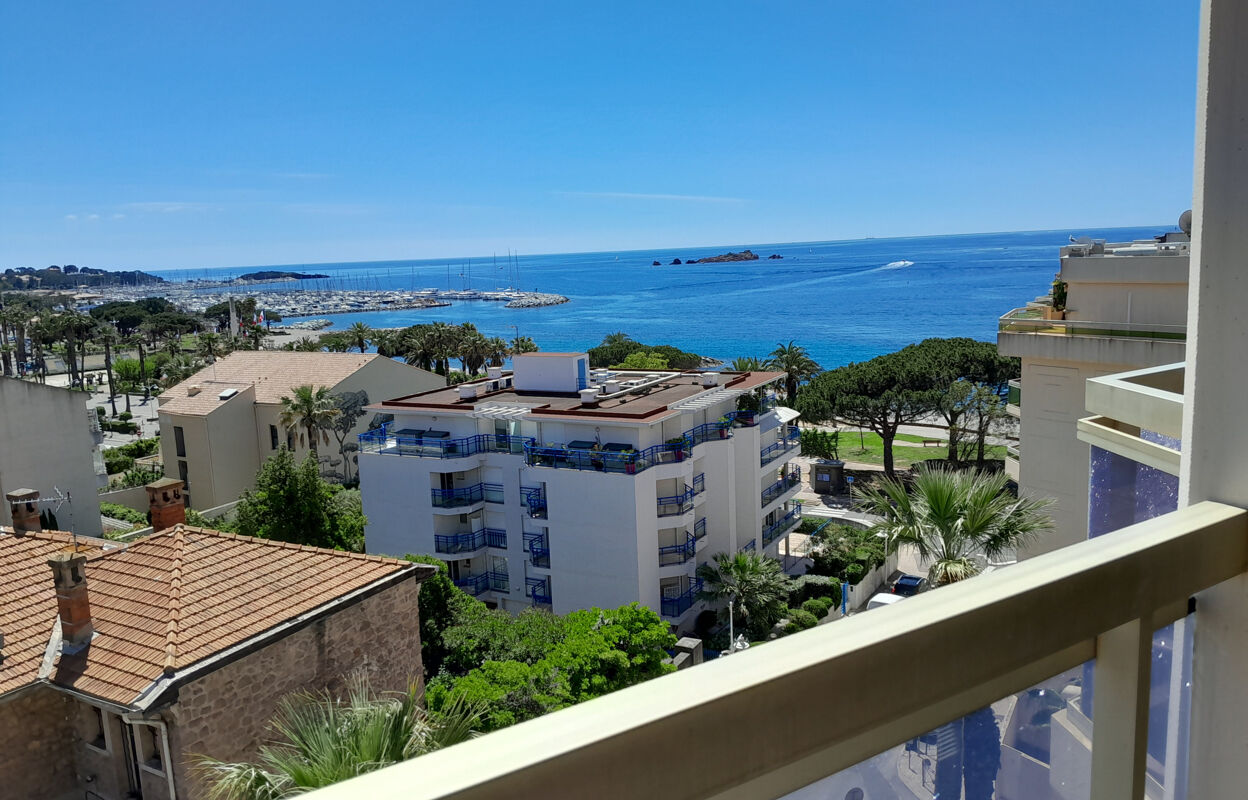 appartement 6 pièces 110 m2 à vendre à Saint-Raphaël (83530)