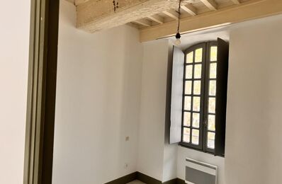 location appartement 620 € CC /mois à proximité de Saint-Rémy-de-Provence (13210)