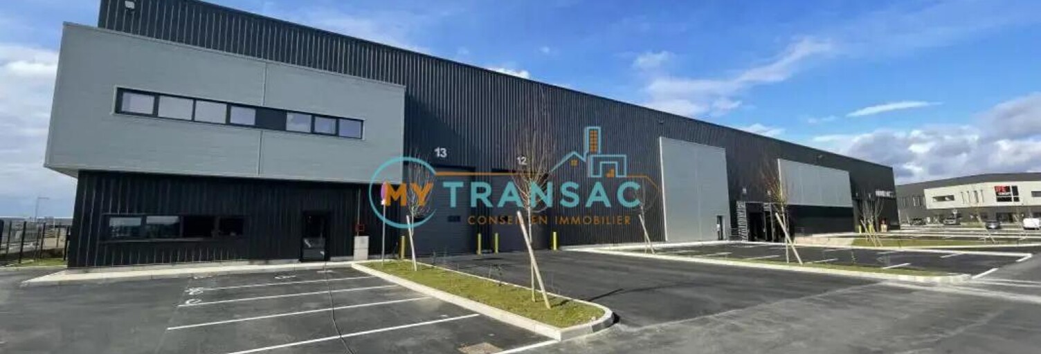 Local industriel  1651 m² à louer à Brie-Comte-Robert (77170)