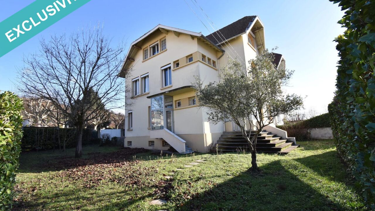 maison 9 pièces 228 m2 à vendre à Saint-Clair-du-Rhône (38370)